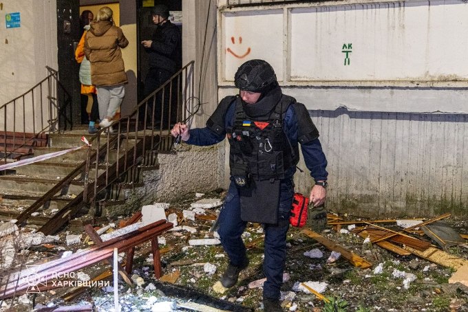 Новини Харкова: дрон влучив у багатоповерхівку